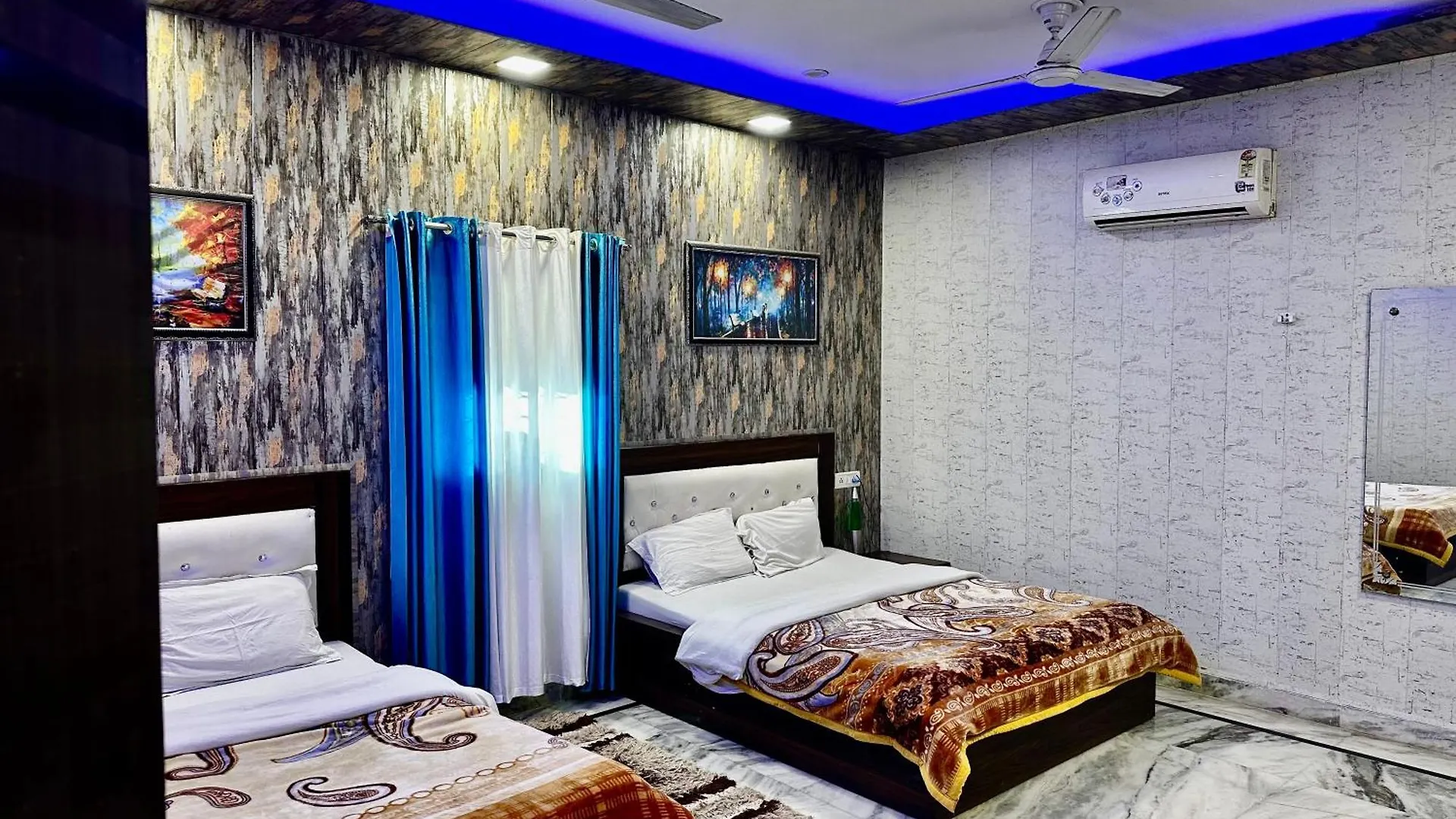 Taj Castle A Boutique Homestay Agra  Bed & Breakfast